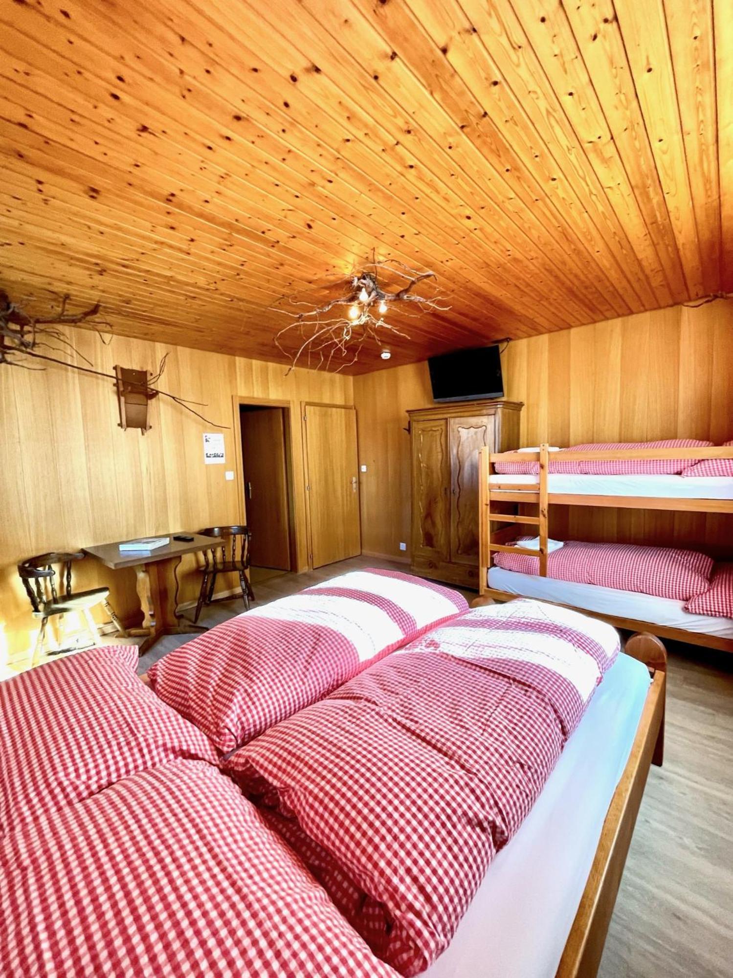 Hotel Tourist Майрінґен Екстер'єр фото