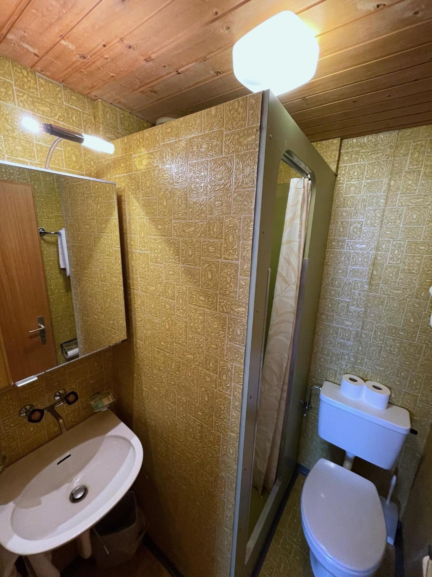 Hotel Tourist Майрінґен Екстер'єр фото