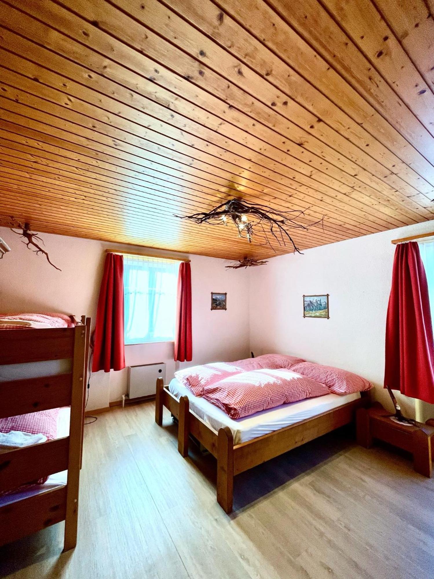 Hotel Tourist Майрінґен Екстер'єр фото