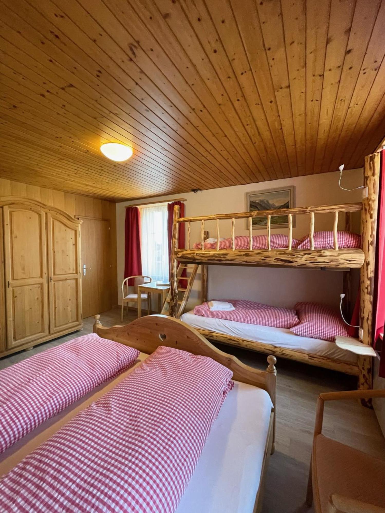 Hotel Tourist Майрінґен Екстер'єр фото